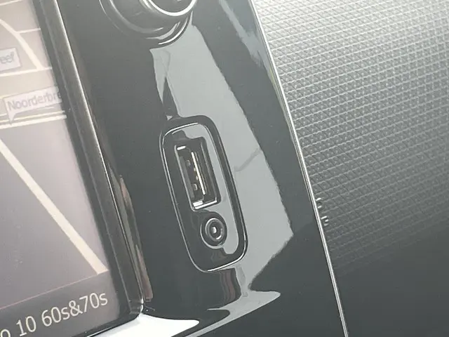 Renault Clio Estate 0.9 TCe Intens 2018 Benzine 24