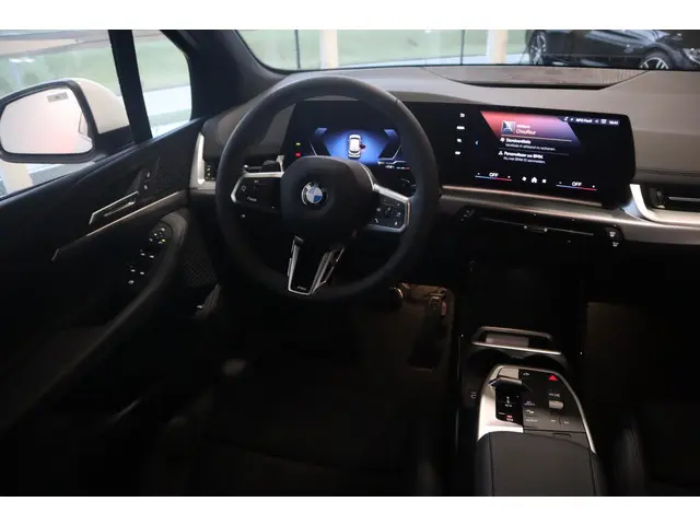 BMW 2 Serie Active Tourer 220i 2024 Benzine 13