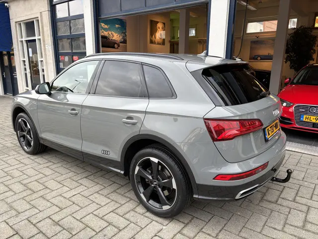 Audi Q5 2.0 TFSI quattro Launch Edition 2017 Benzine 3