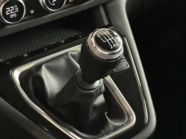 Renault Kangoo 1.3 TCe 130 Techno 2023 Benzine 27