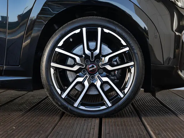 MINI Aceman SE 2025 Elektrisch 6