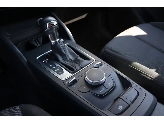 Audi Q2 1.4 TFSI S-tronic 2017 Benzine 10