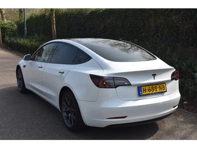 Tesla Model 3 Standard RWD Plus 60 kWh 2020 Elektrisch 5