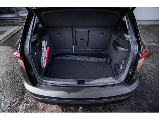 Škoda Karoq 1.5 TSI ACT Sportline 2020 Benzine 12