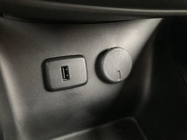 Opel ADAM 1.0 Turbo 90pk BlitZ 2019 Benzine 14