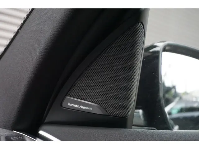 BMW X3 xDrive30e 2023 Hybride Benzine 30