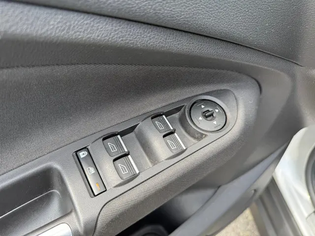 Ford C-MAX 1.0 Titanium | Clima | Navi | Keyless | 2016 Benzine 20