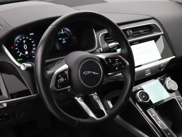 Jaguar I-PACE EV400 SE *INCL BTW* 2018 Elektrisch 25
