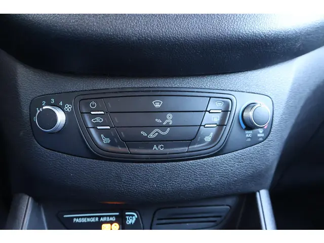 Ford Transit Courier 1.5 TDCI Trend 2019 Diesel 19
