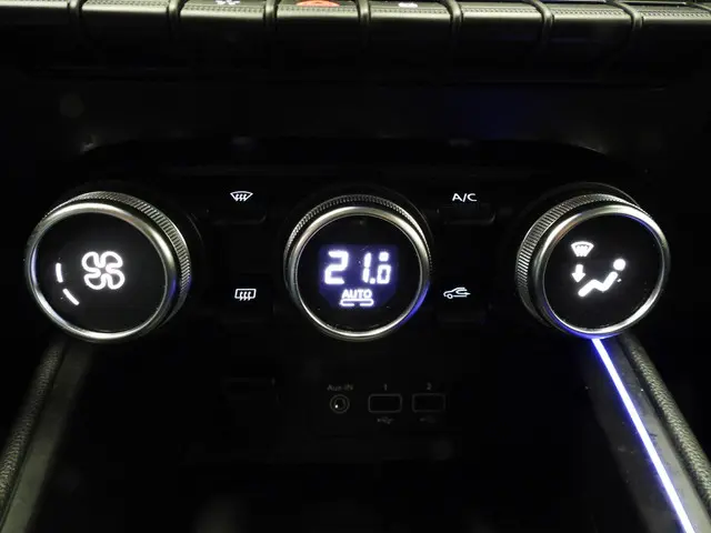 Renault Clio 1.0 TCe Intens 2020 Benzine 6