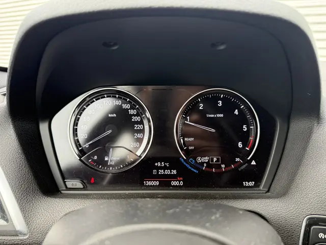 BMW 1 Serie 120d Sport Line Edition 2019 Diesel 8