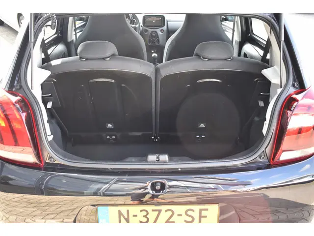 Peugeot 108 1.0 e-VTi Active 2021 Benzine 16