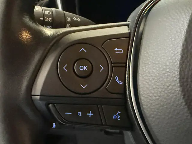 Toyota Corolla 1.8 Hybrid TeamD 2022 Hybride Benzine 10