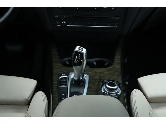 BMW X3 xDrive20i High Executive 2013 Benzine 31