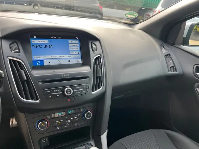 Ford Focus 1.0 ST-Line 2018 125PK /NAVI /LED 2018 Benzine 20