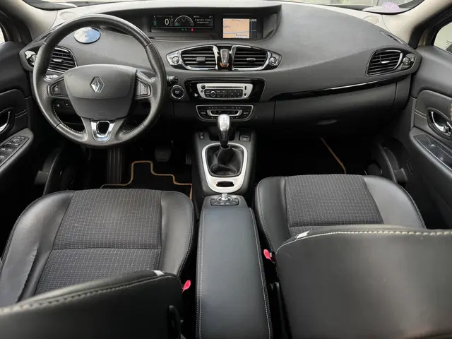 Renault Scénic 2.0 Bose Automaat | Pano. 2013 Benzine 21