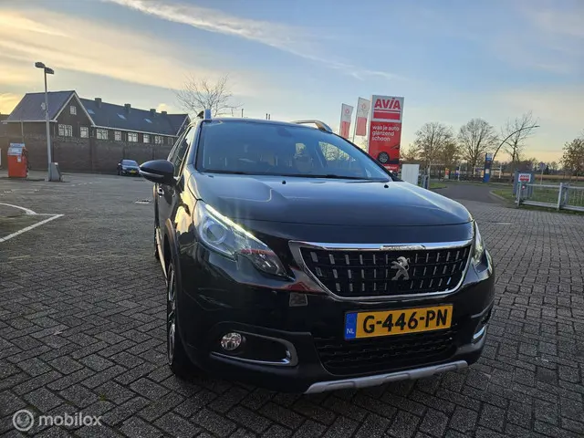 Peugeot 2008 1.2 PureTech GT-Line 2019 Benzine 7