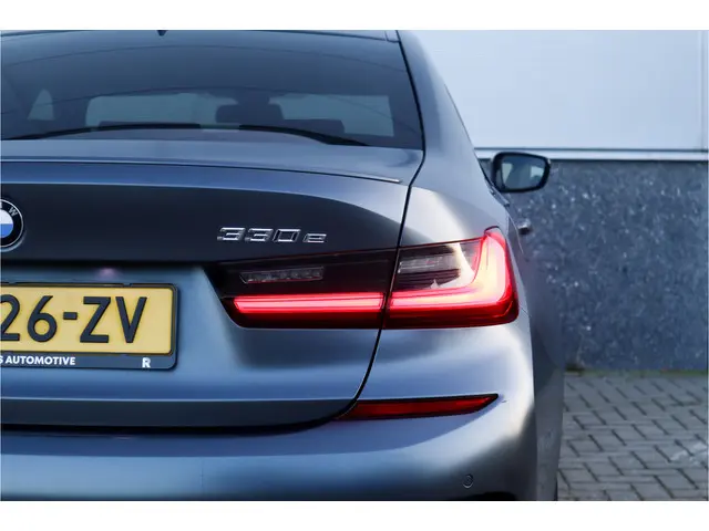 BMW 3 Serie 330e High Ex M-Sport 2020 Hybride Benzine 26