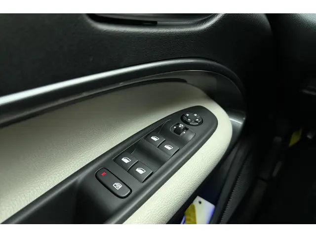 Fiat 600e La Prima 54 kWh 2025 Elektrisch 20