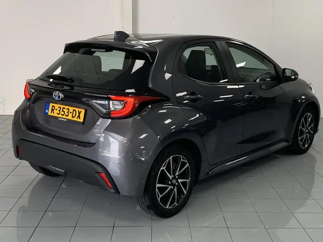 Toyota Yaris 2