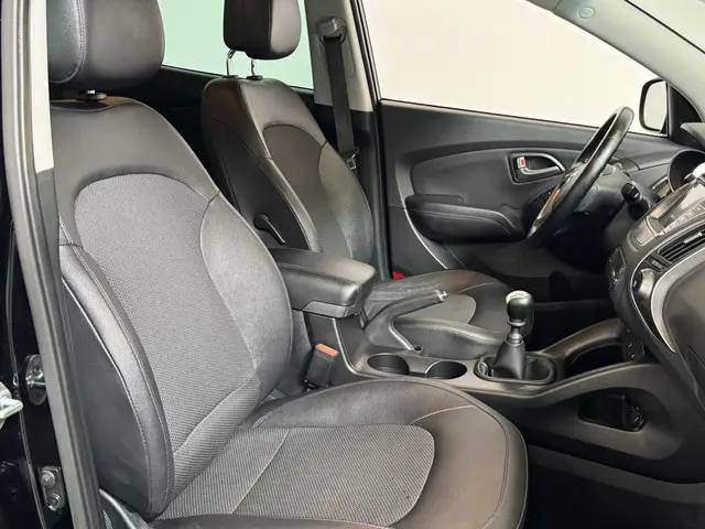 Hyundai ix35 1.6i GDI i-Vision 2015 Benzine 28
