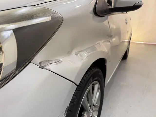 Toyota Yaris HB 1.0 VVt-i Aspiration 2015 Benzine 10