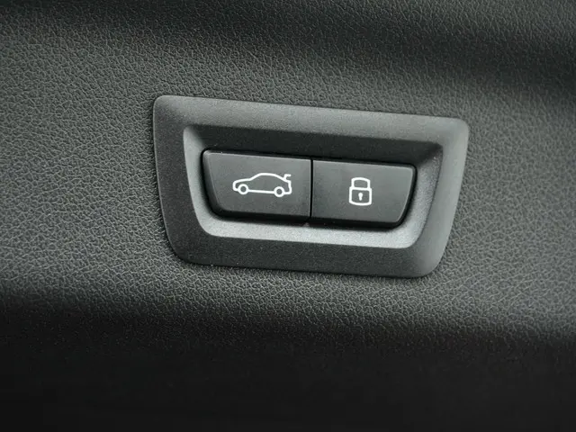 BMW X1 xDrive23i 2026 Benzine 26