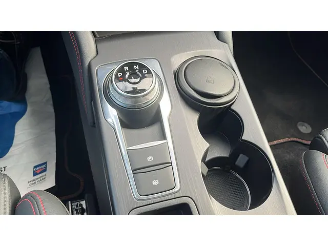 Ford Kuga 2.5 FHEV ST-Line X 2024 Hybride Benzine 36