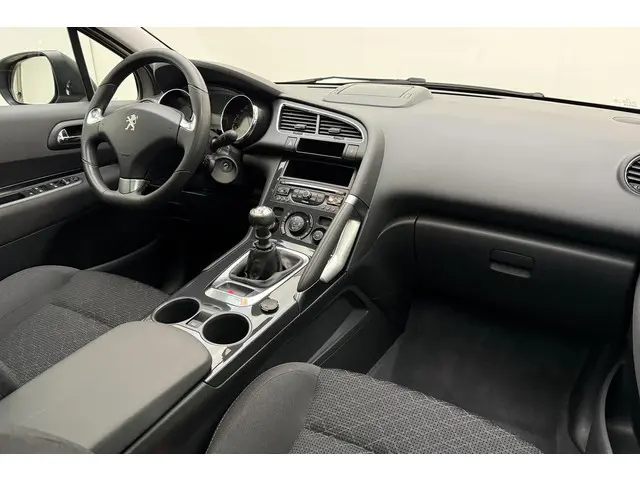 Peugeot 3008 1.2 PureTech Style 2016 Benzine 15