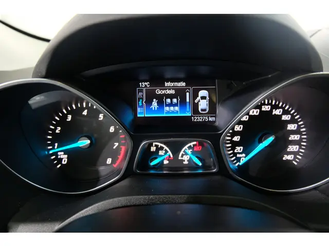 Ford Kuga 1.5 Titanium 2016 Benzine 10