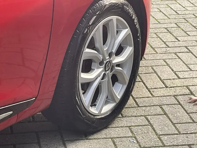 Renault Clio Estate 0.9 TCe Intens 2018 Benzine 20