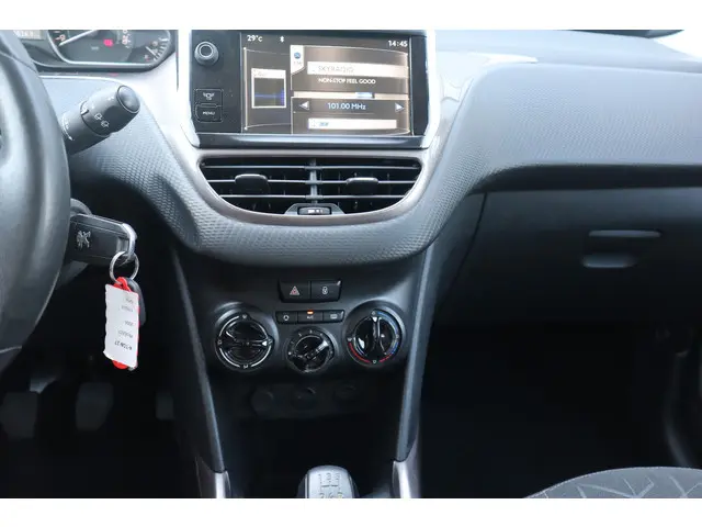 Peugeot 2008 1.2 VTi Blue Lease 2014 Benzine 30