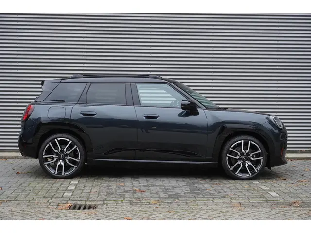 MINI Aceman E 2025 Elektrisch 4