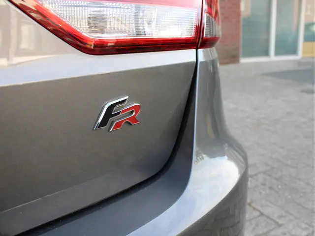 SEAT Leon ST 1.4 TSI ACT FR Dynamic 2015 Benzine 11