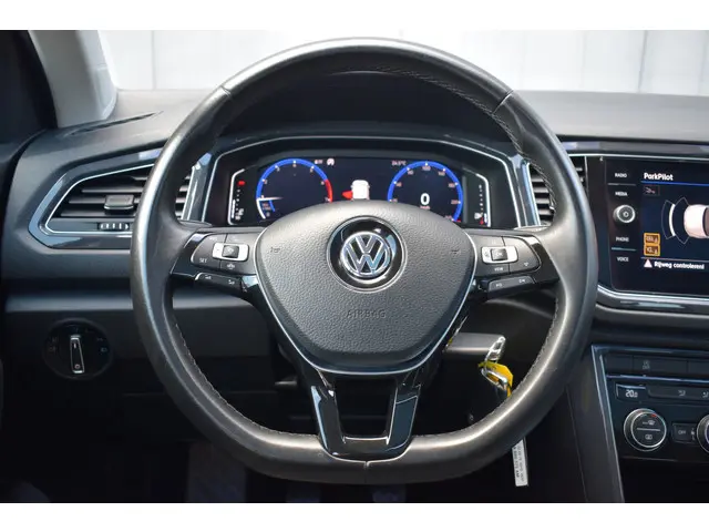 Volkswagen T-Roc 1.5 TSi 150pk Sport 2019 Benzine 23