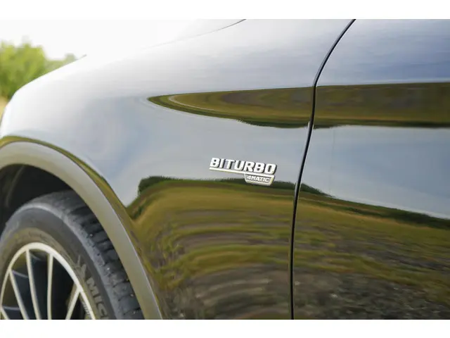 Mercedes-Benz GLC 43 AMG 4MATIC | BOM VOL! 2017 Benzine 9