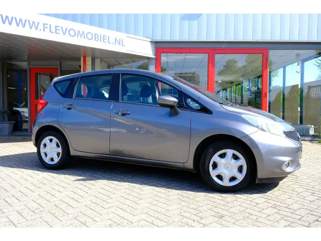 Nissan Note 1.2 Acenta 5-drs Airco|Cruise 2015 Benzine 4