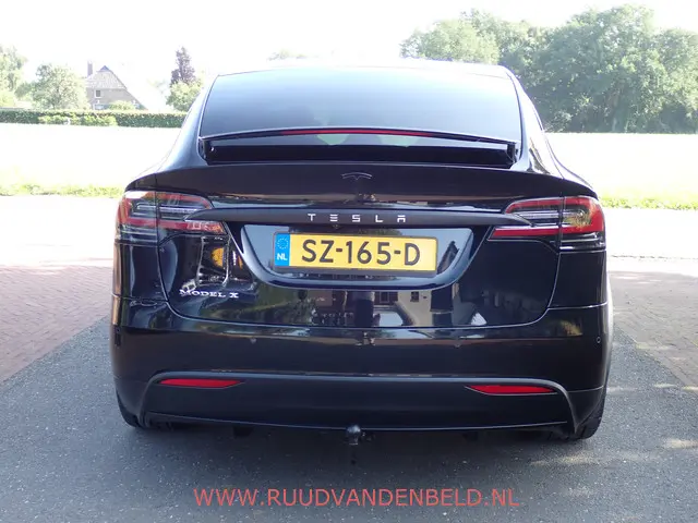 Tesla Model X 75D 2018 Elektrisch 32