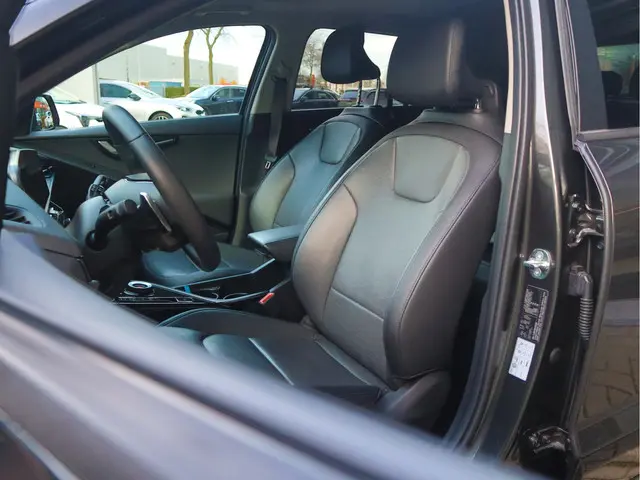 Kia Niro EV ExecutiveLine 64.8 kWh 2024 Elektrisch 8