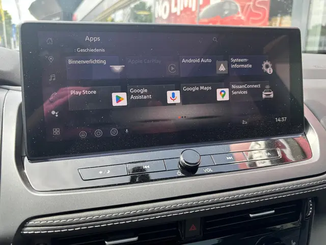 Nissan QASHQAI MHEV 140 MT N-Connecta 2025 Benzine 19