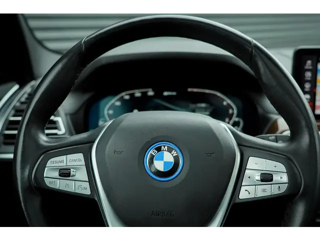 BMW X3 xDrive30e 2022 Hybride Benzine 17