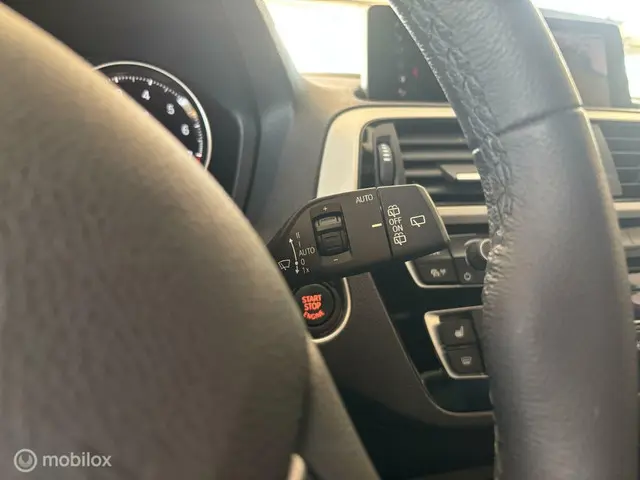 BMW 1 Serie 118i 2019 Benzine 27