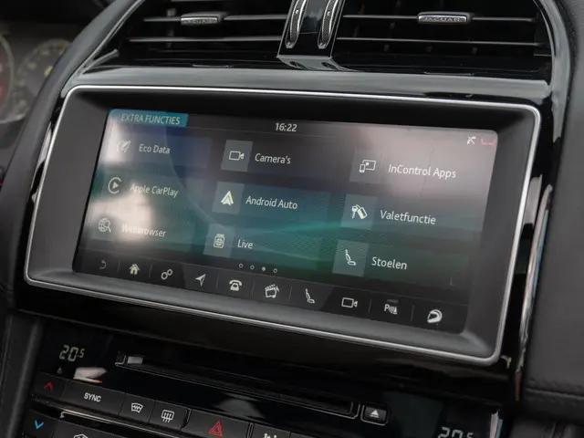 Jaguar F-PACE 3.0 S First Edition AWD 2016 Benzine 37