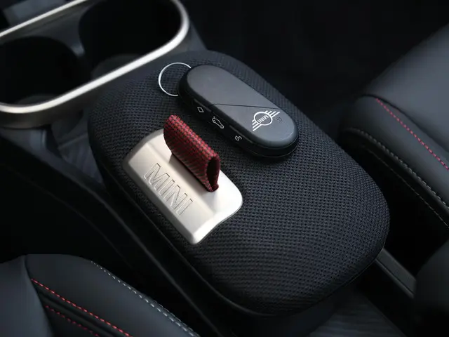 MINI 3-Deurs Cooper C 2025 Benzine 43