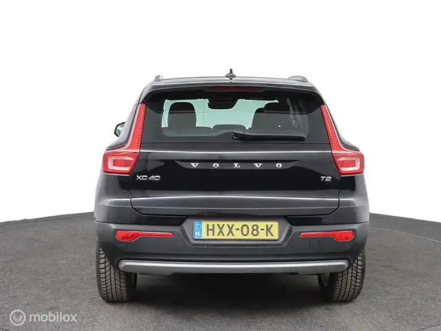 Volvo XC40 1.5 T2 Momentum automaat 2021 Benzine 8