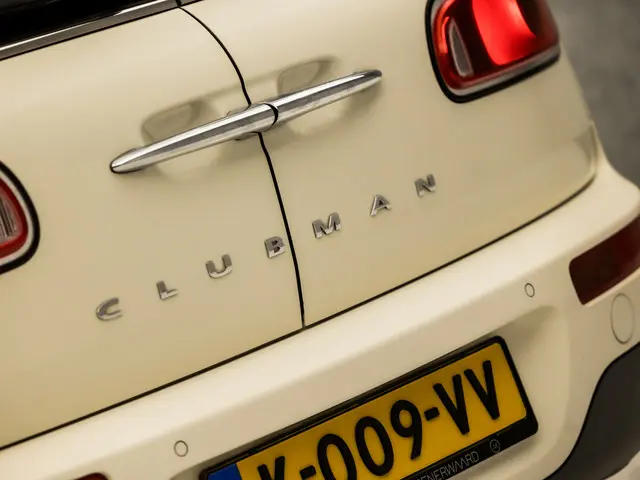 MINI Clubman Mini 1.5 One Pepper Sport 2017 Benzine 29