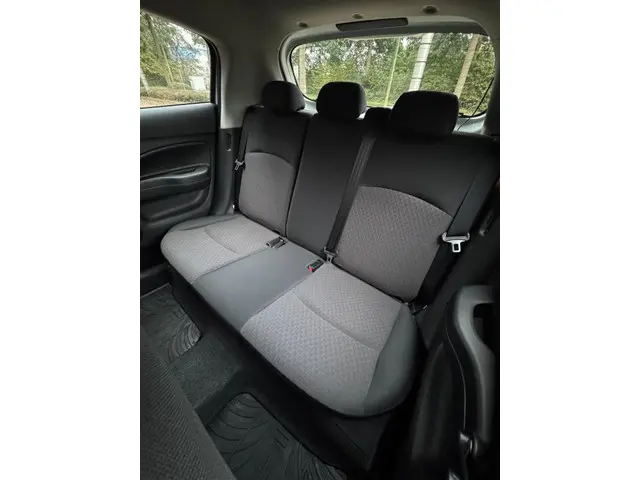 Mitsubishi Space Star 1.0 Cool+ 2016 Benzine 6