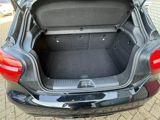 Mercedes-Benz A-Klasse 180 Ambition 2017 Benzine 21