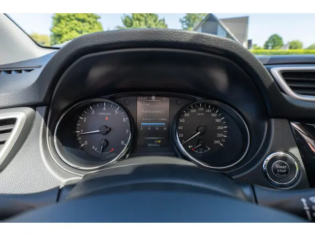 Nissan QASHQAI 1.2 Tekna 38.600 km + NAP 2014 Benzine 20