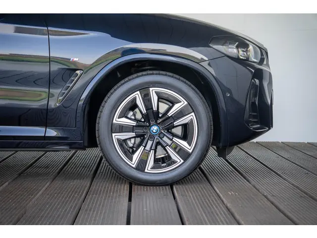 BMW iX3 Executive 80 kwh 2022 Elektrisch 6